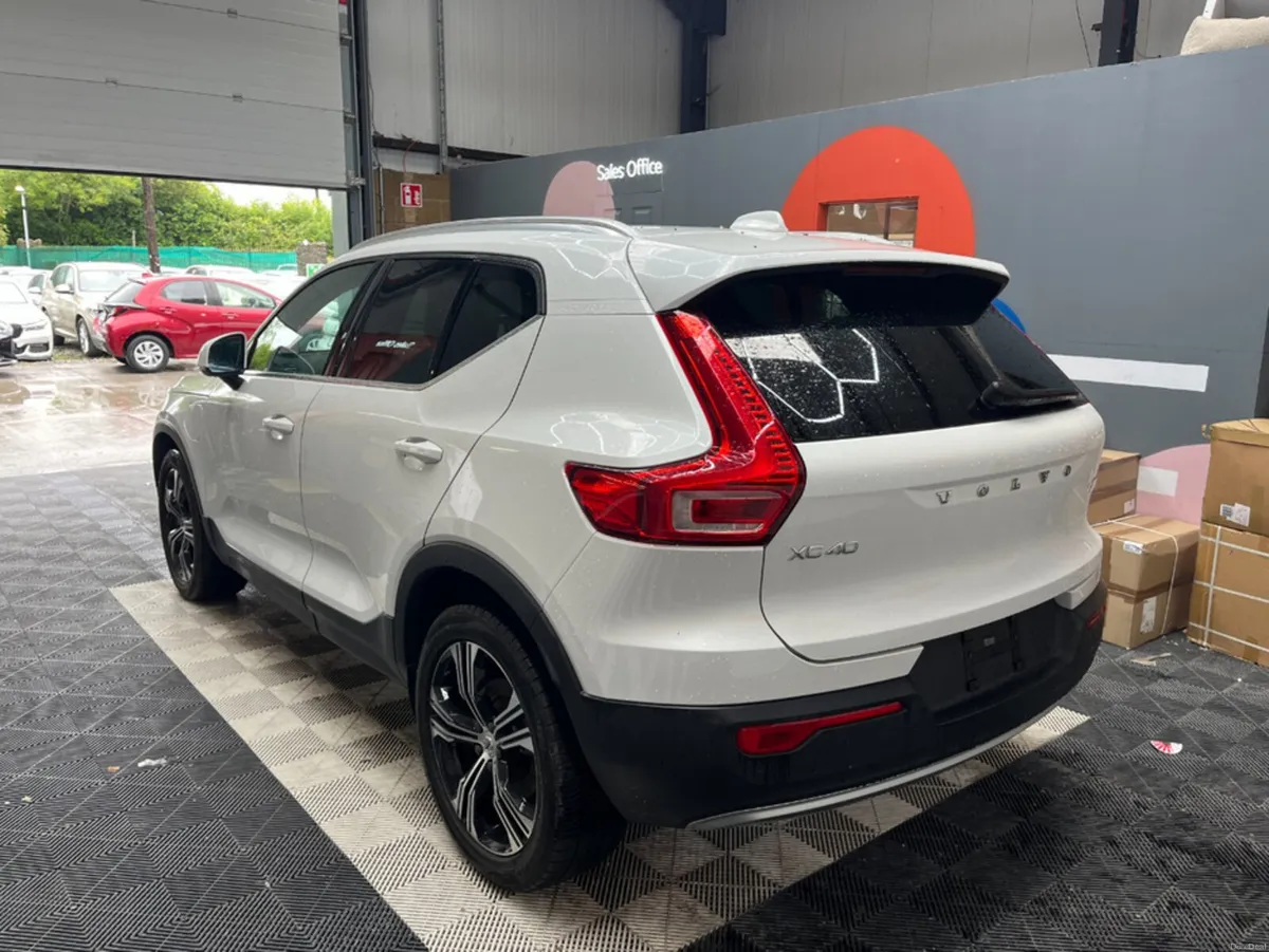 Volvo XC40 2021 VOLVO XC40 RECHARGE T5 PHV 1.5 AUT - Image 3