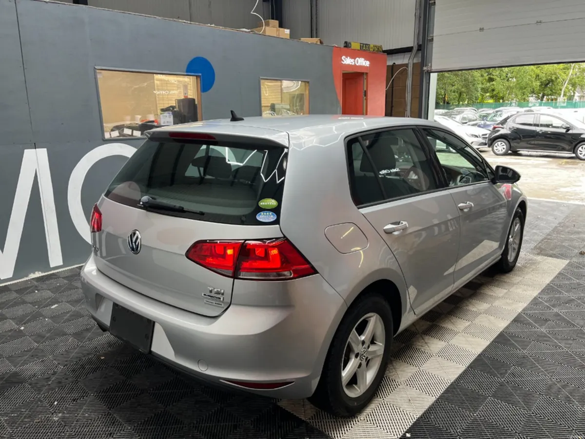 Volkswagen Golf 2016 VOLKSWAGEN GOLF TSI COMFORT L - Image 3