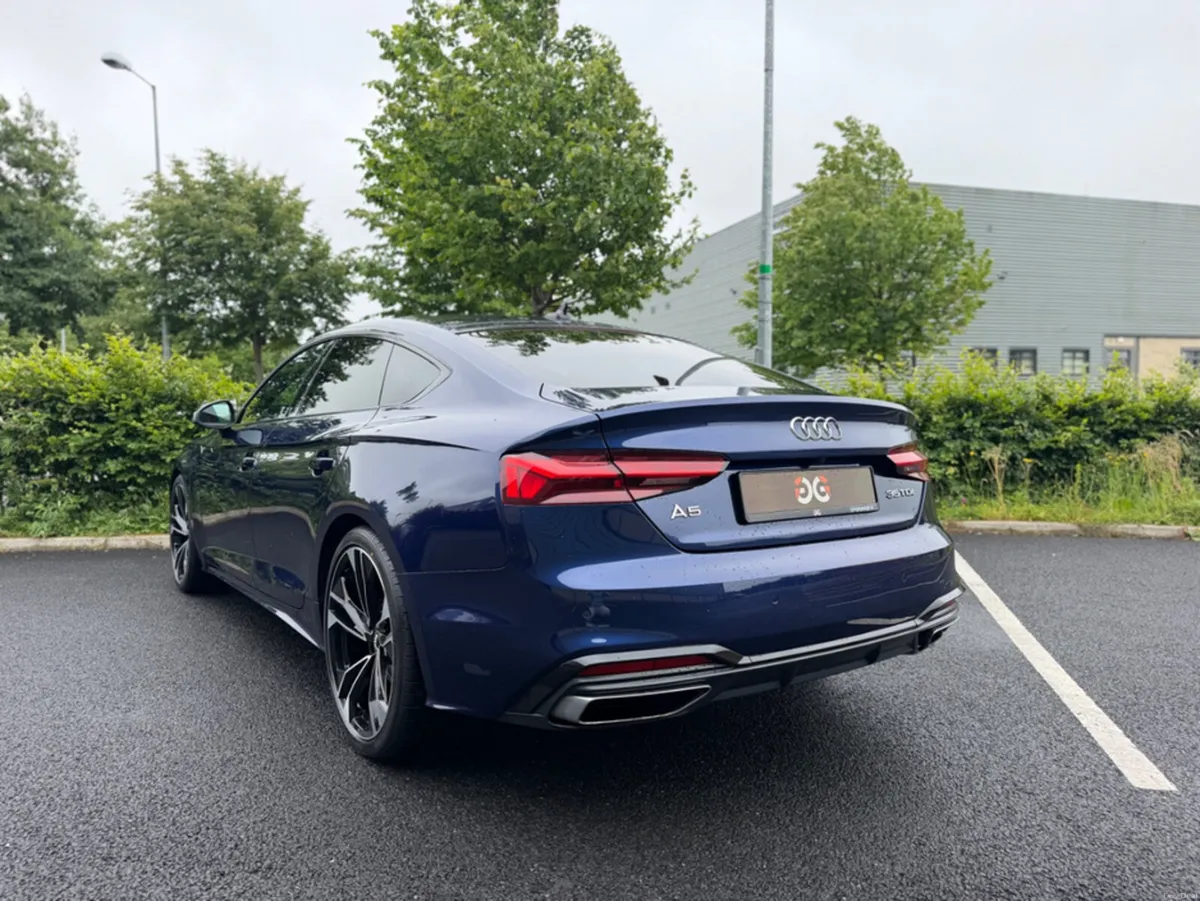 Audi A5 S-LINE 2.0 AUTO *HIGH SPEC* - Image 3