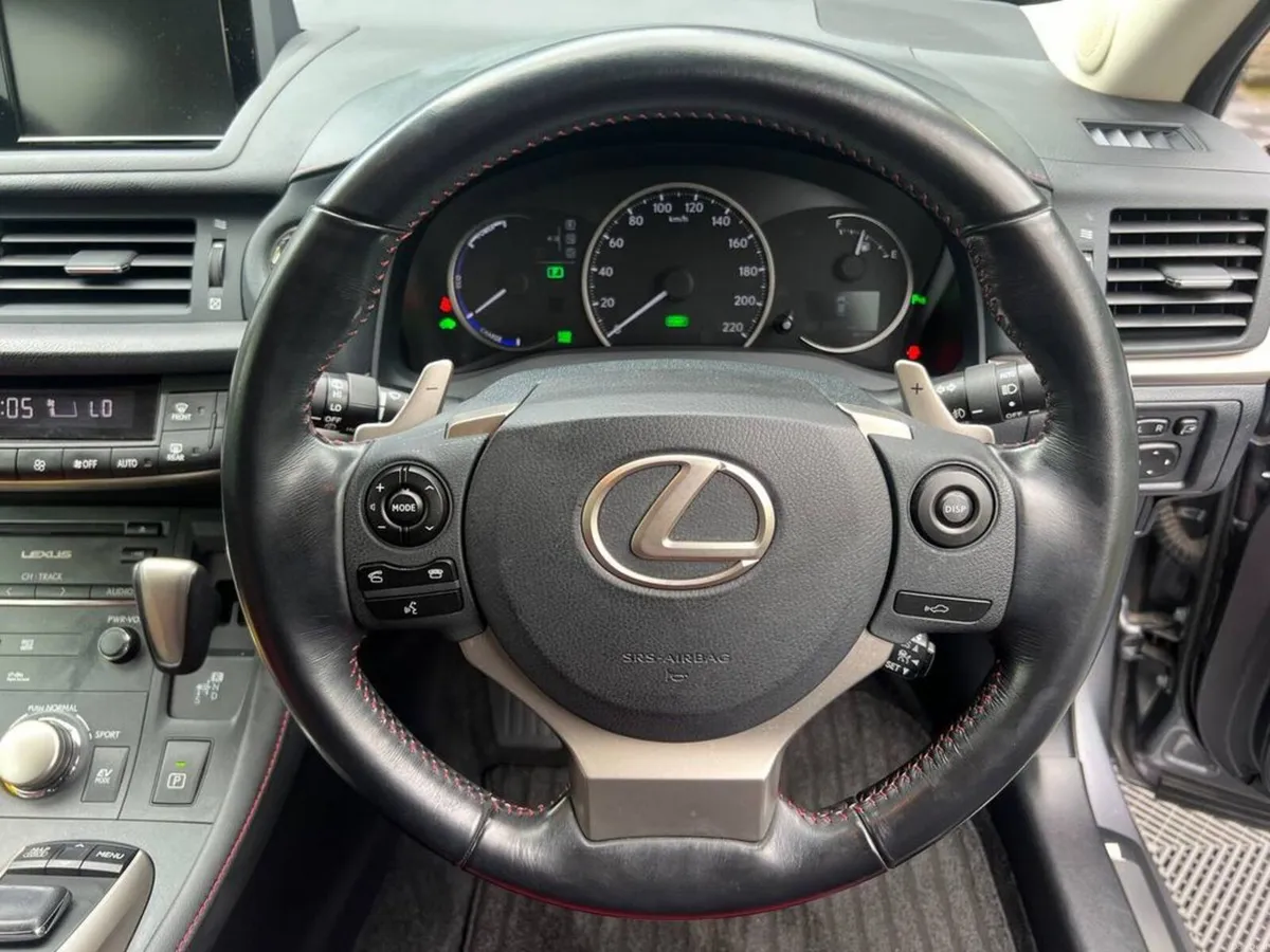 Lexus CT 1.8 HYBRID AUTO // LEATHER/SUEDE POWERED - Image 4