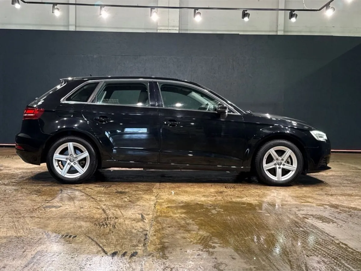 Audi A3 1.4 TFSI AUTOMATIC - FACTORY ALLOYS - ADAP - Image 3
