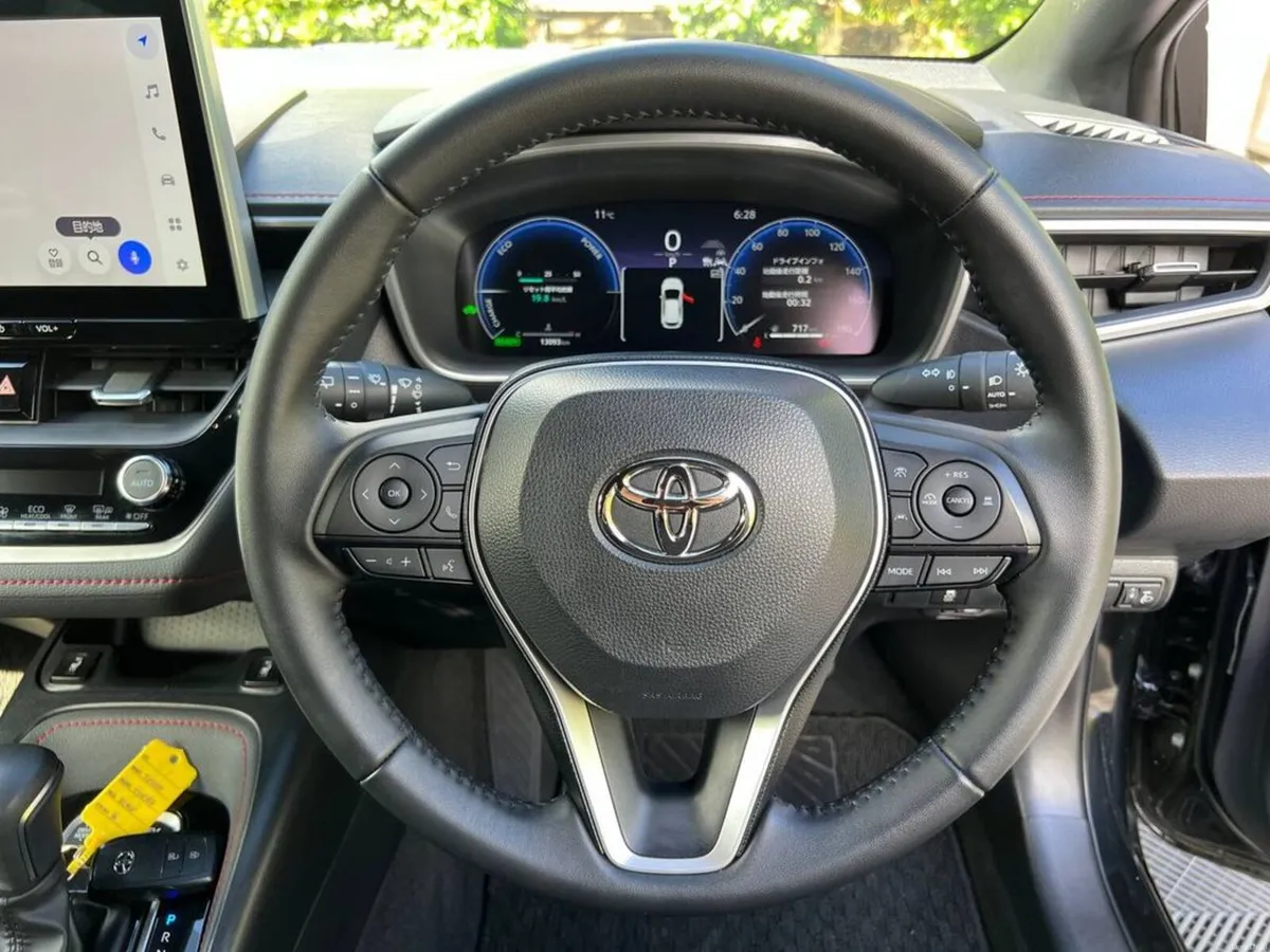 Toyota Corolla GZ SPORT 1.8 HYBRID AUTO // VERY LO - Image 4