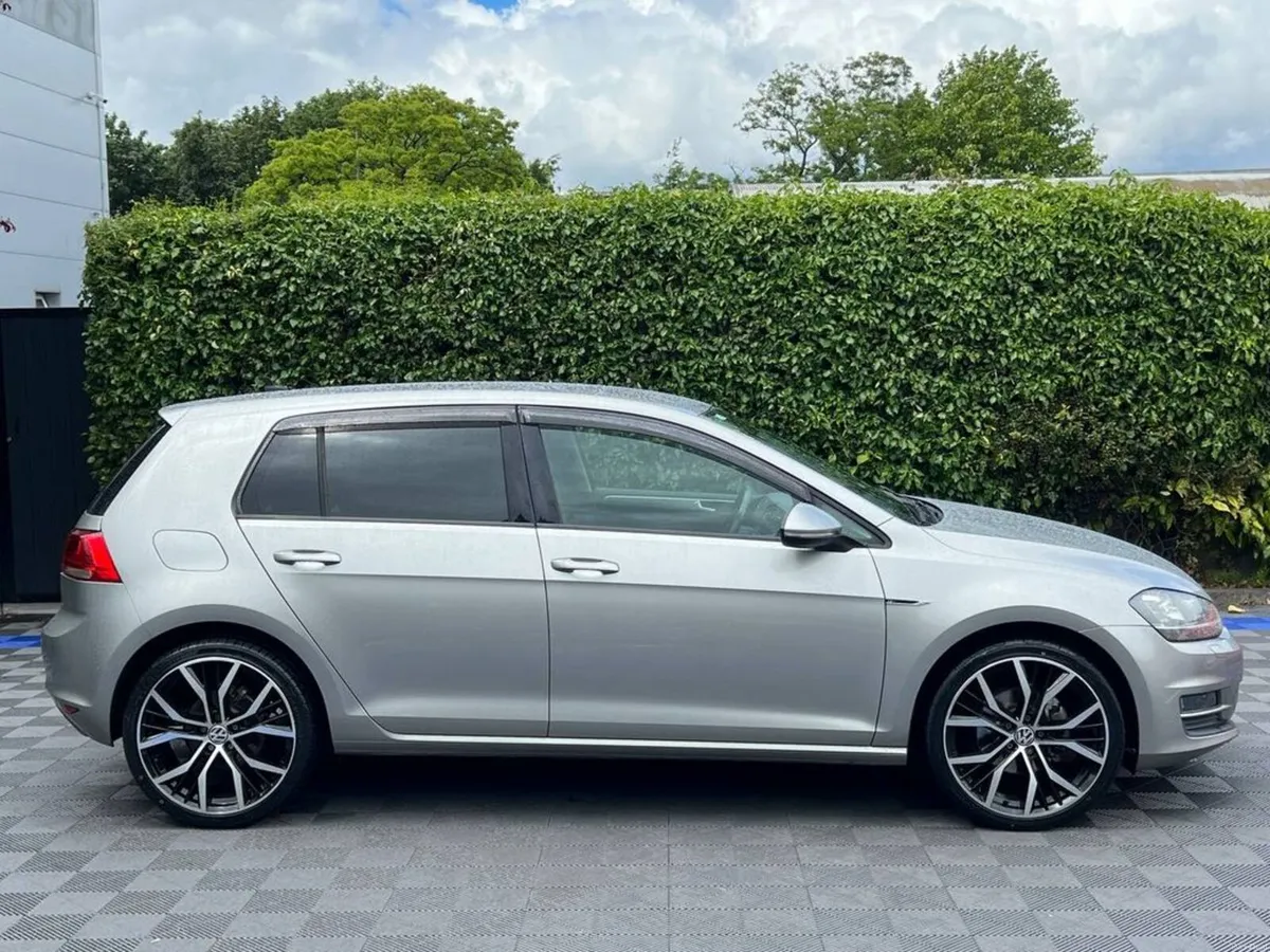 Volkswagen Golf R-LINE PACK 1.2 TSI AUTO // FULL S - Image 2