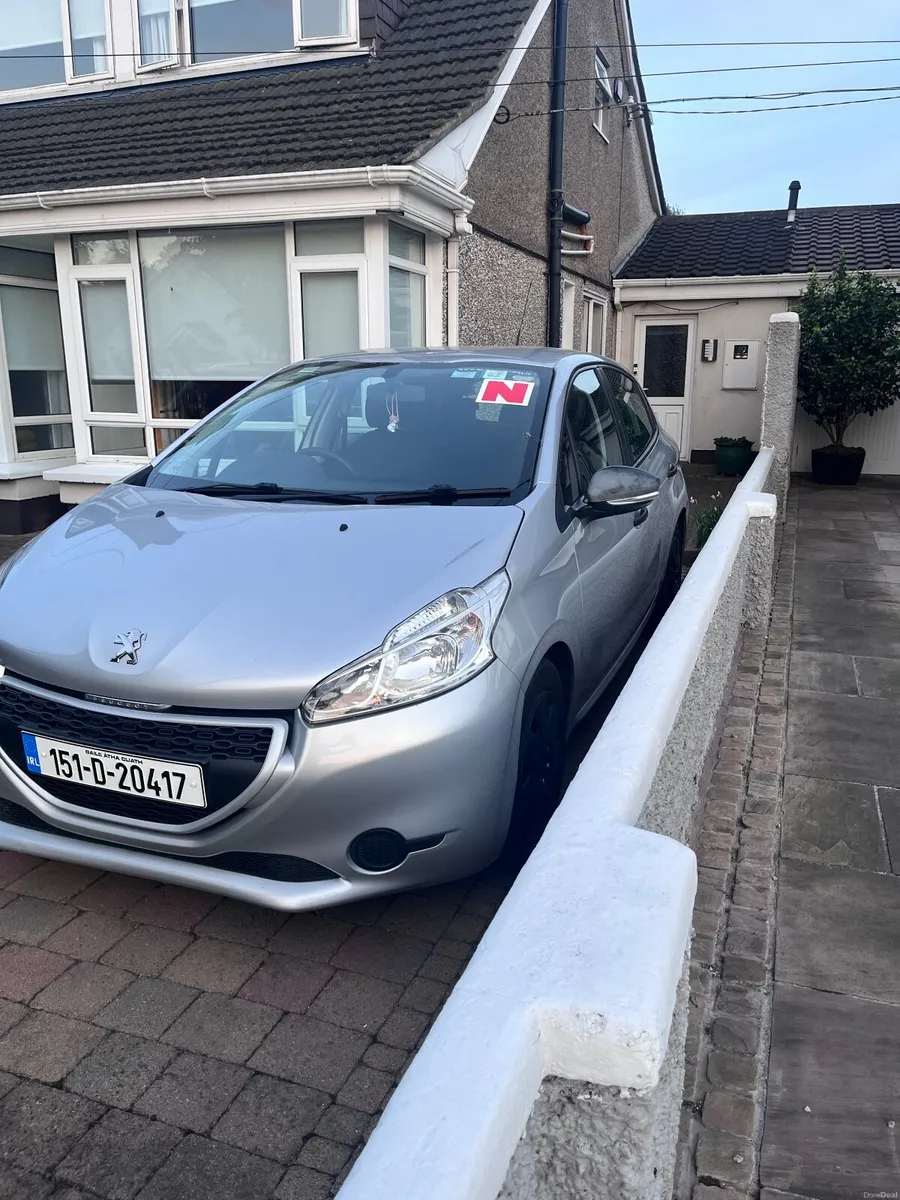 Peugeot 208 2015 - Image 4