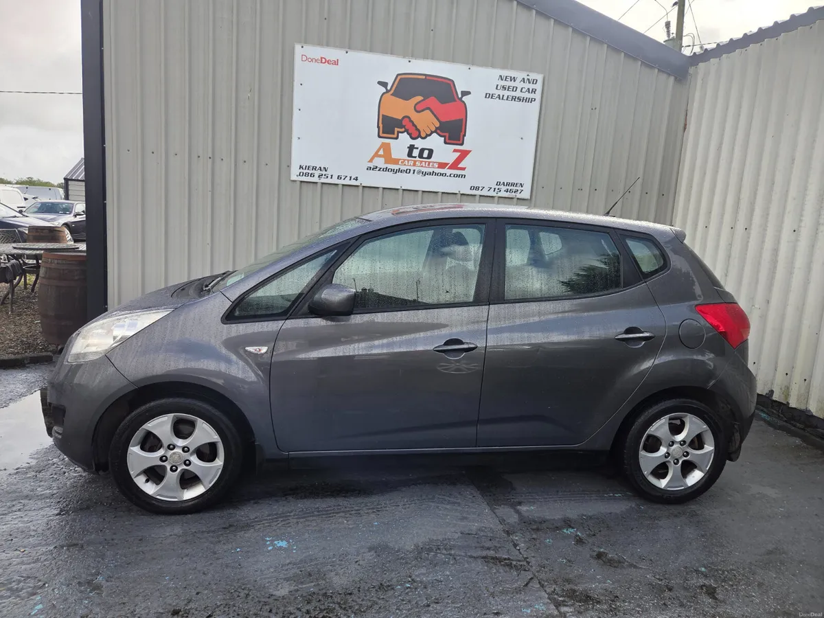 Kia Venga 2011 - Image 1