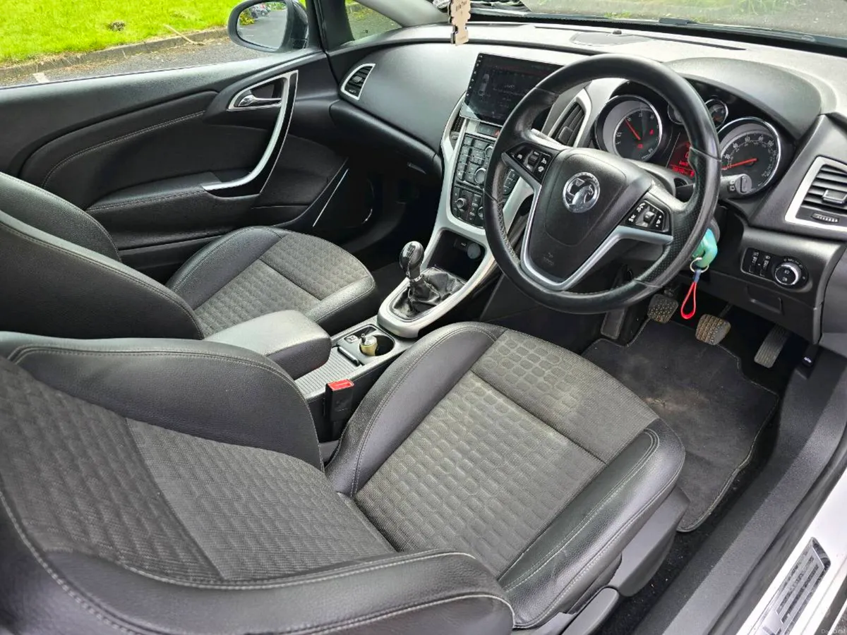 2012 Vauxhall Astra GTC SRI 2.0d 160hp - Image 2