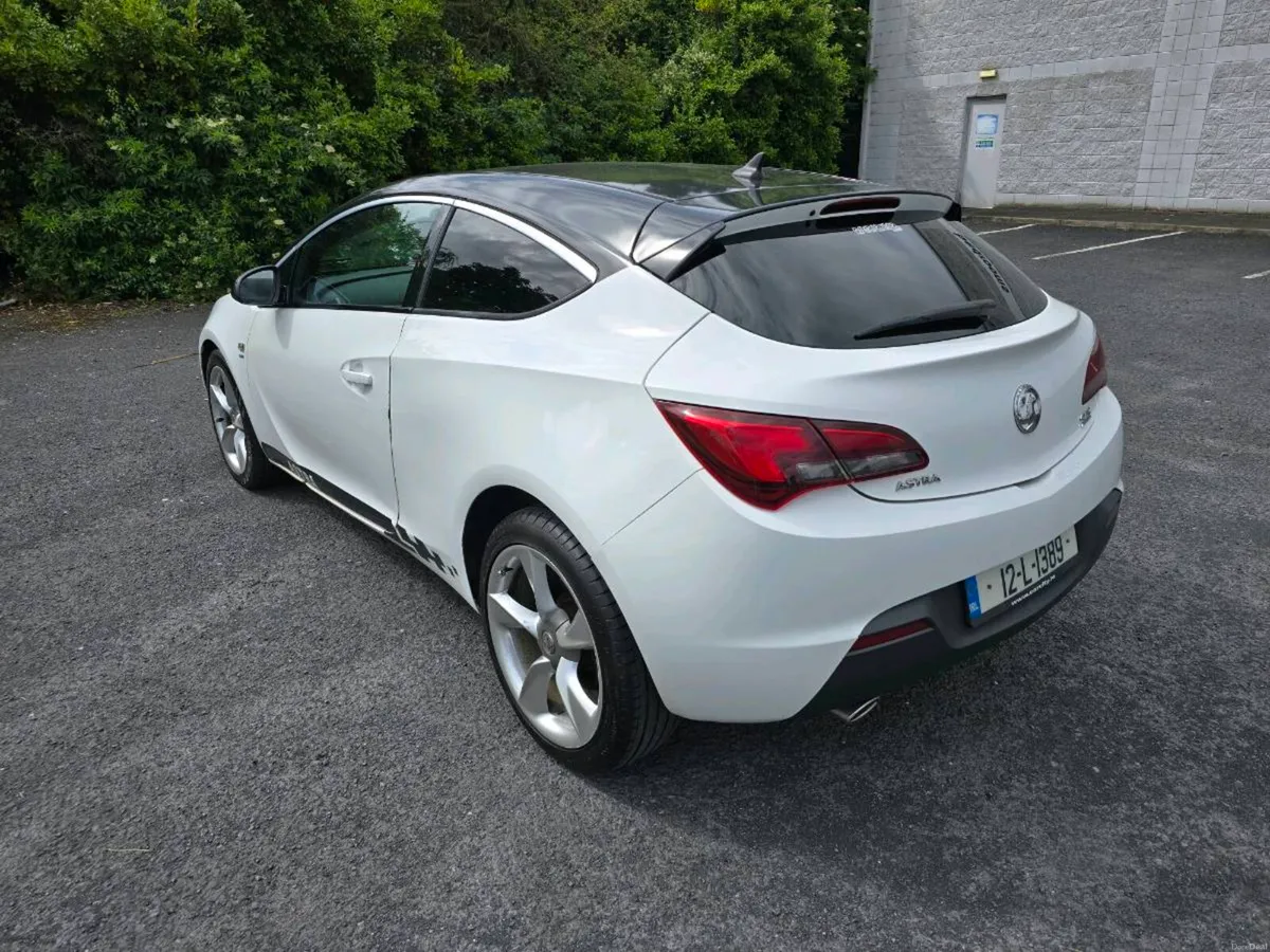 2012 Vauxhall Astra GTC SRI 2.0d 160hp - Image 4