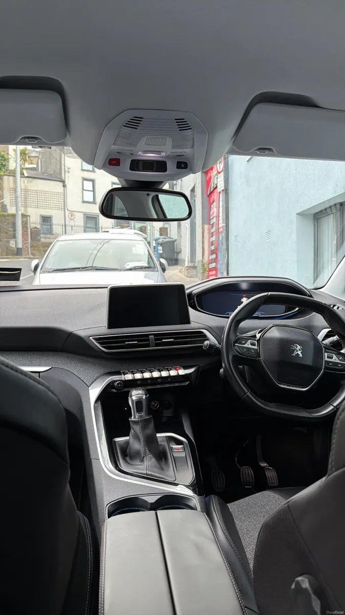 2017 Peugeot 3008 – 1.2 Pe - Image 2