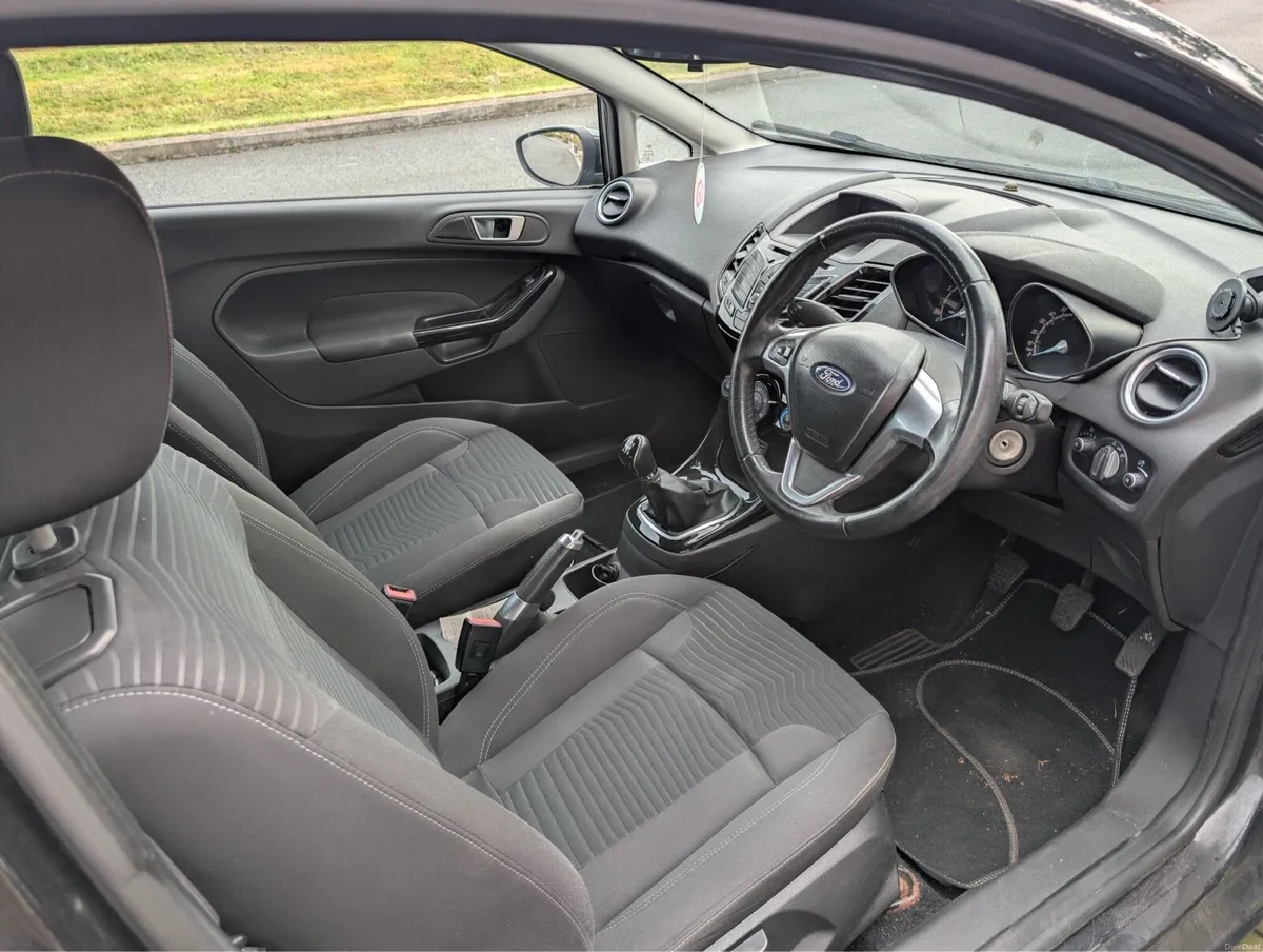 Ford Fiesta Argento 1.25 Facelift - Image 3