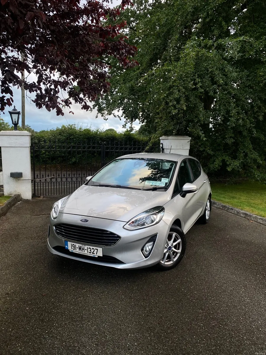 2019 Ford Fiesta TITANIUM, 1.1L Petrol 5dr Silver - Image 1