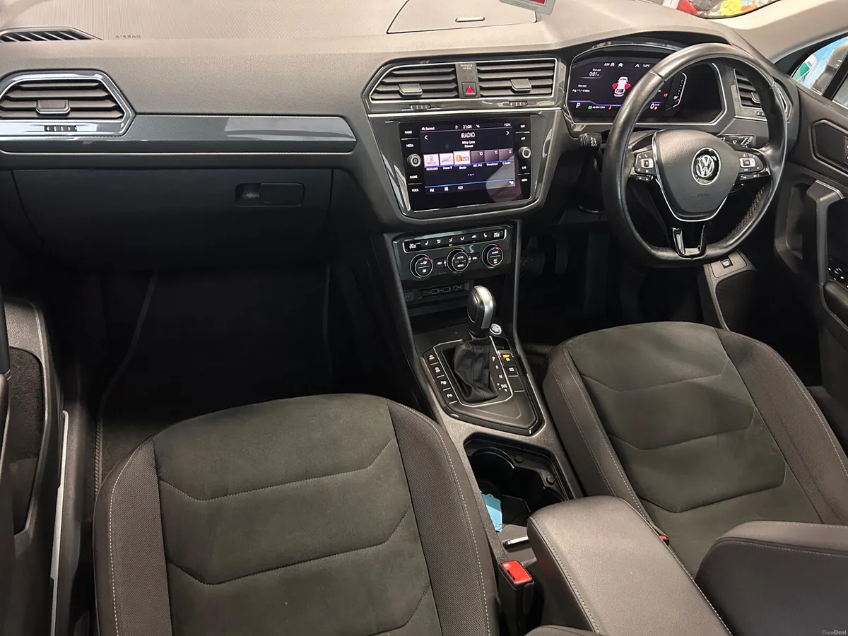 2020 Volkswagen Tiguan R Line Automatic - Image 2
