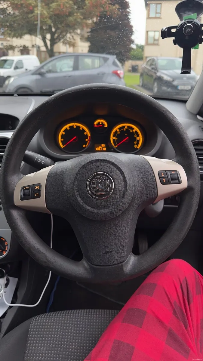 Opel Corsa 1.2 L - Image 3