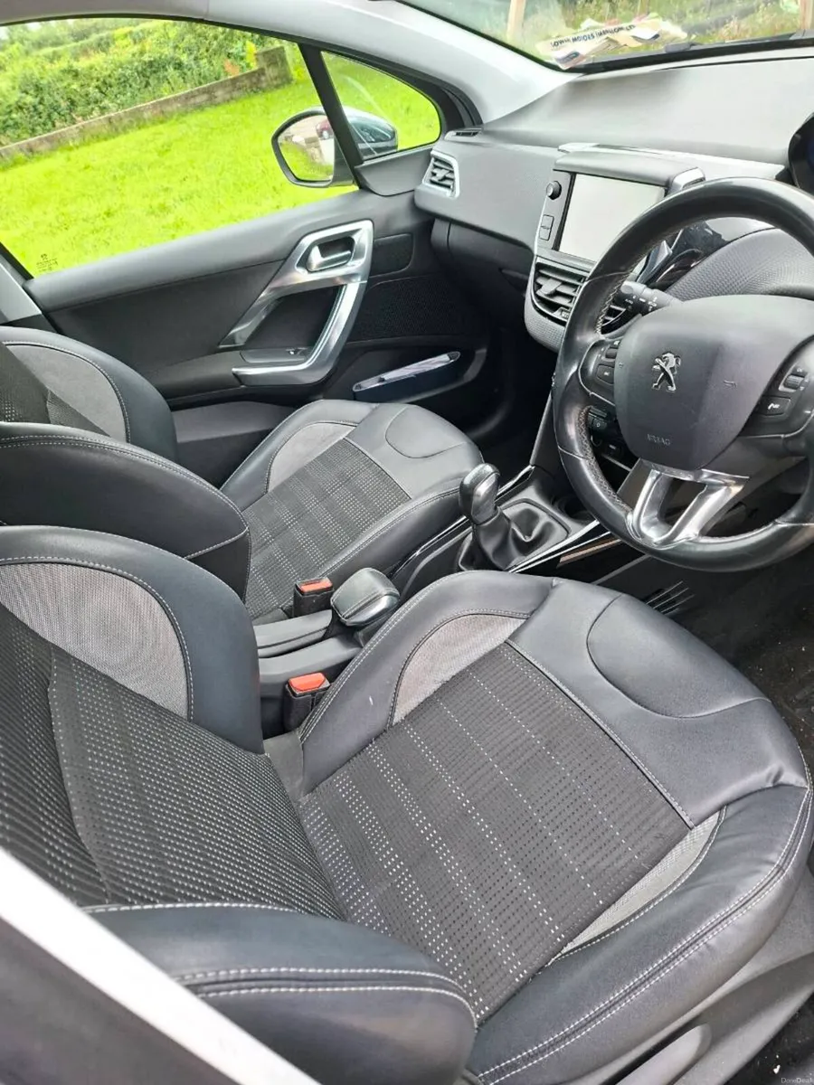 PEUGEOT 2008 2015 ONLY 140KM - Image 4