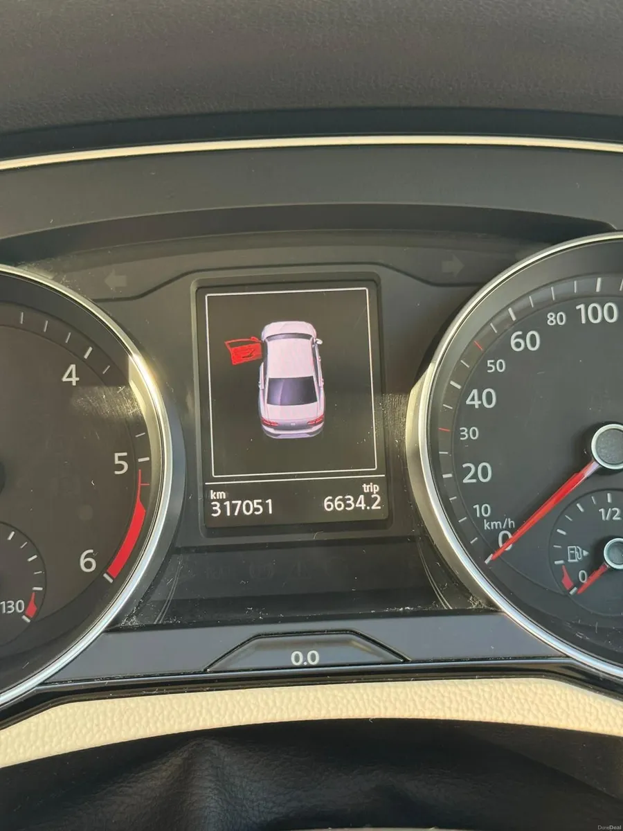 Volkswagen Passat 2015 - Image 5