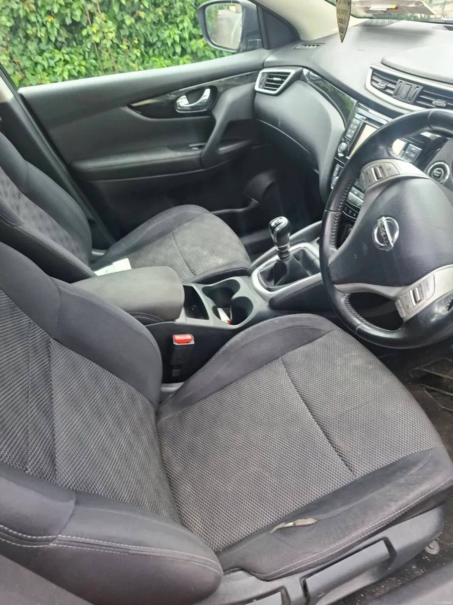 NISSAN QASHQAI 2017 - Image 6