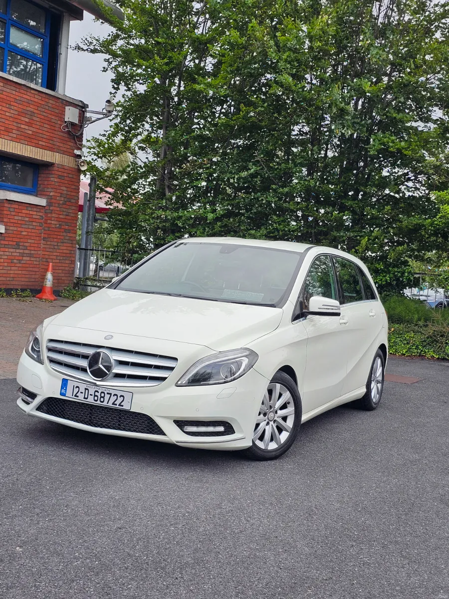 Mercedes-Benz B-Class 2012 Automatic - Image 1