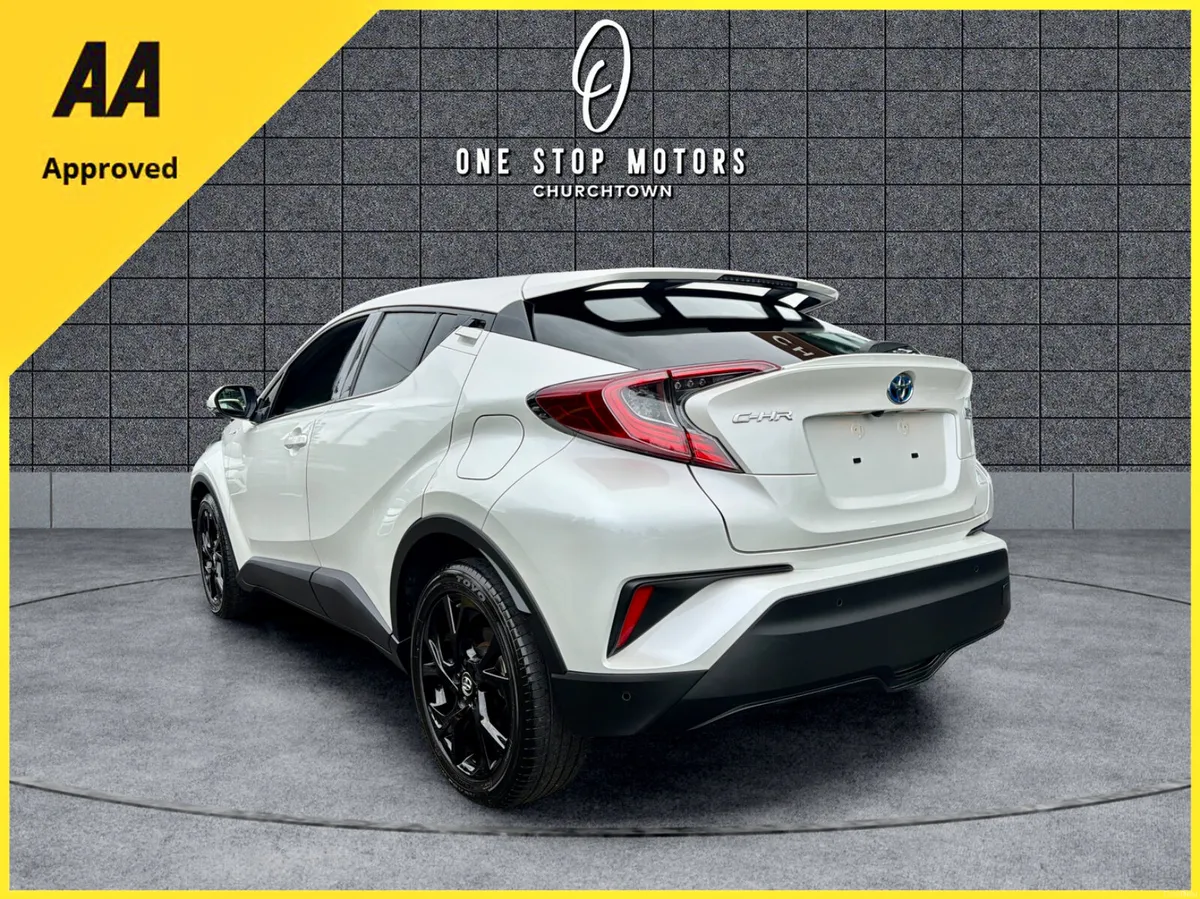 2019 Toyota C-HR 1.8L HYBRID AUTOMATIC (LUNA SPORT - Image 4