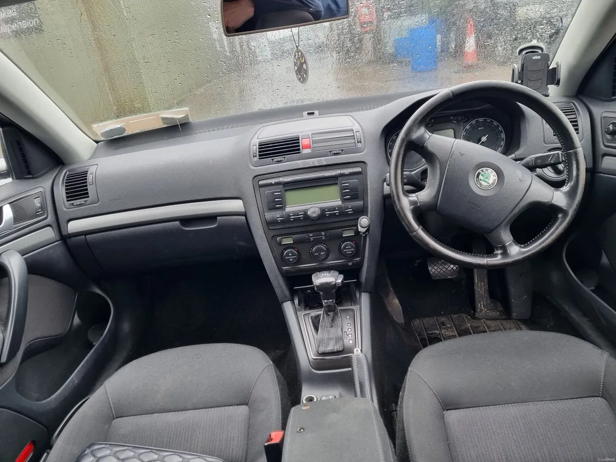 AUTOMATIC Skoda Octavia 2008 - Image 3