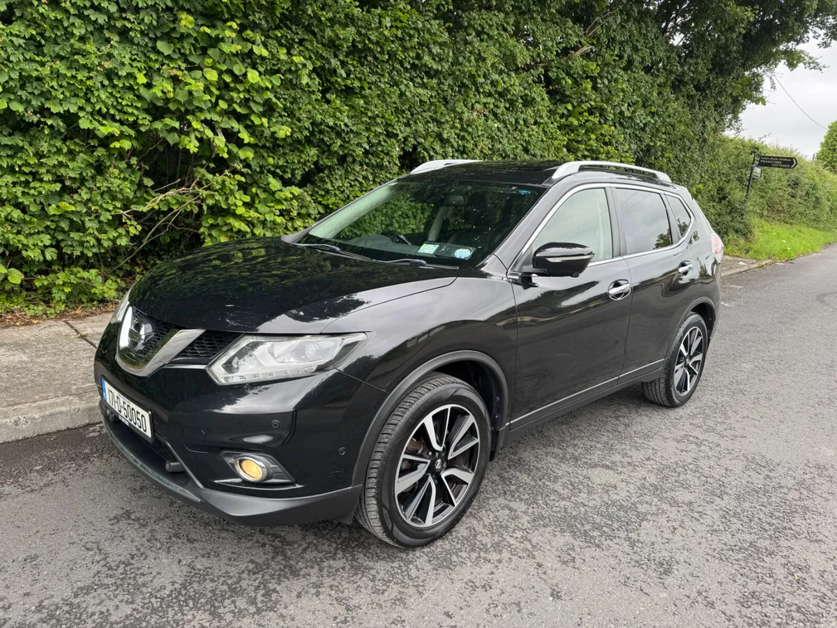 Nissan X Trail 7 seats 4x4 low mileage high spec - Image 4