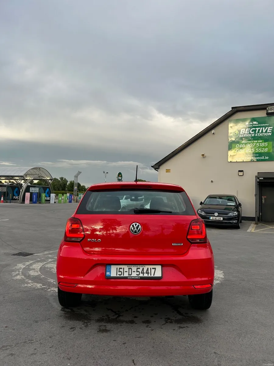 Volkswagen Polo 2015 - Image 2