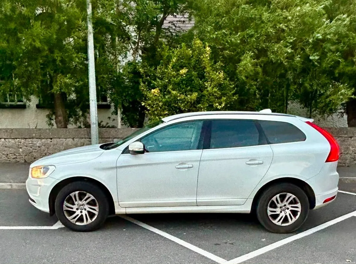 Volvo XC60 2016 - Image 1