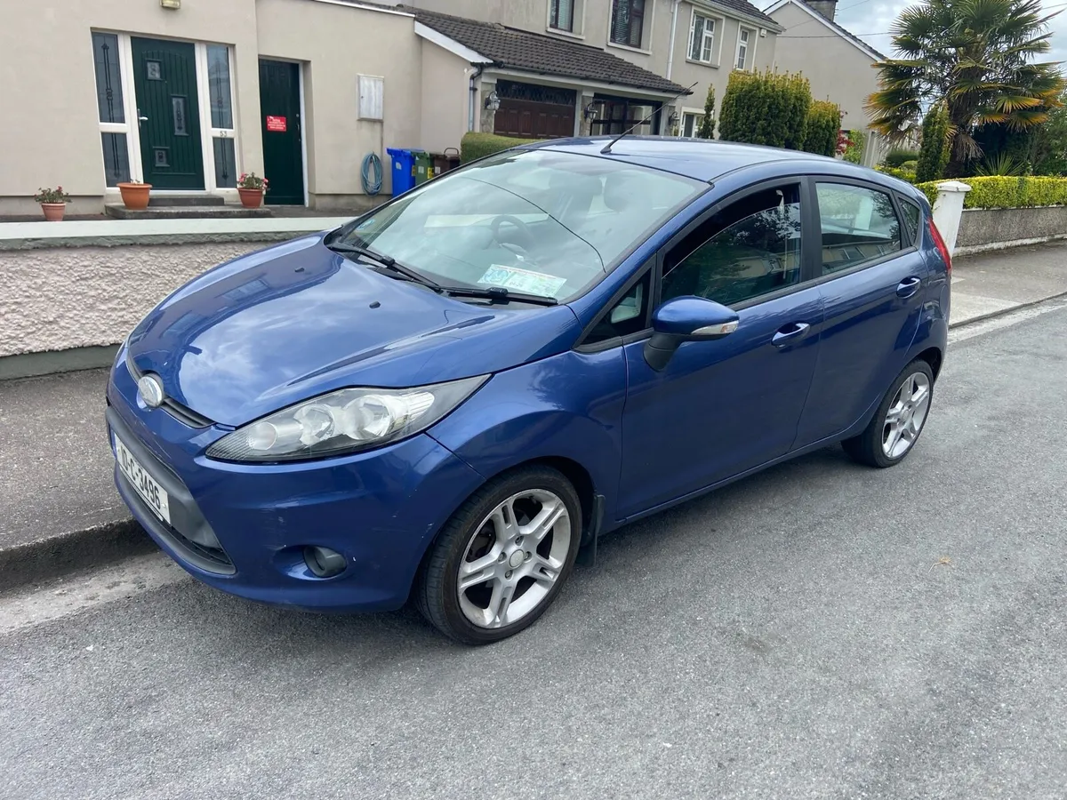 Ford Fiesta 1.2 2010 nct - Image 2