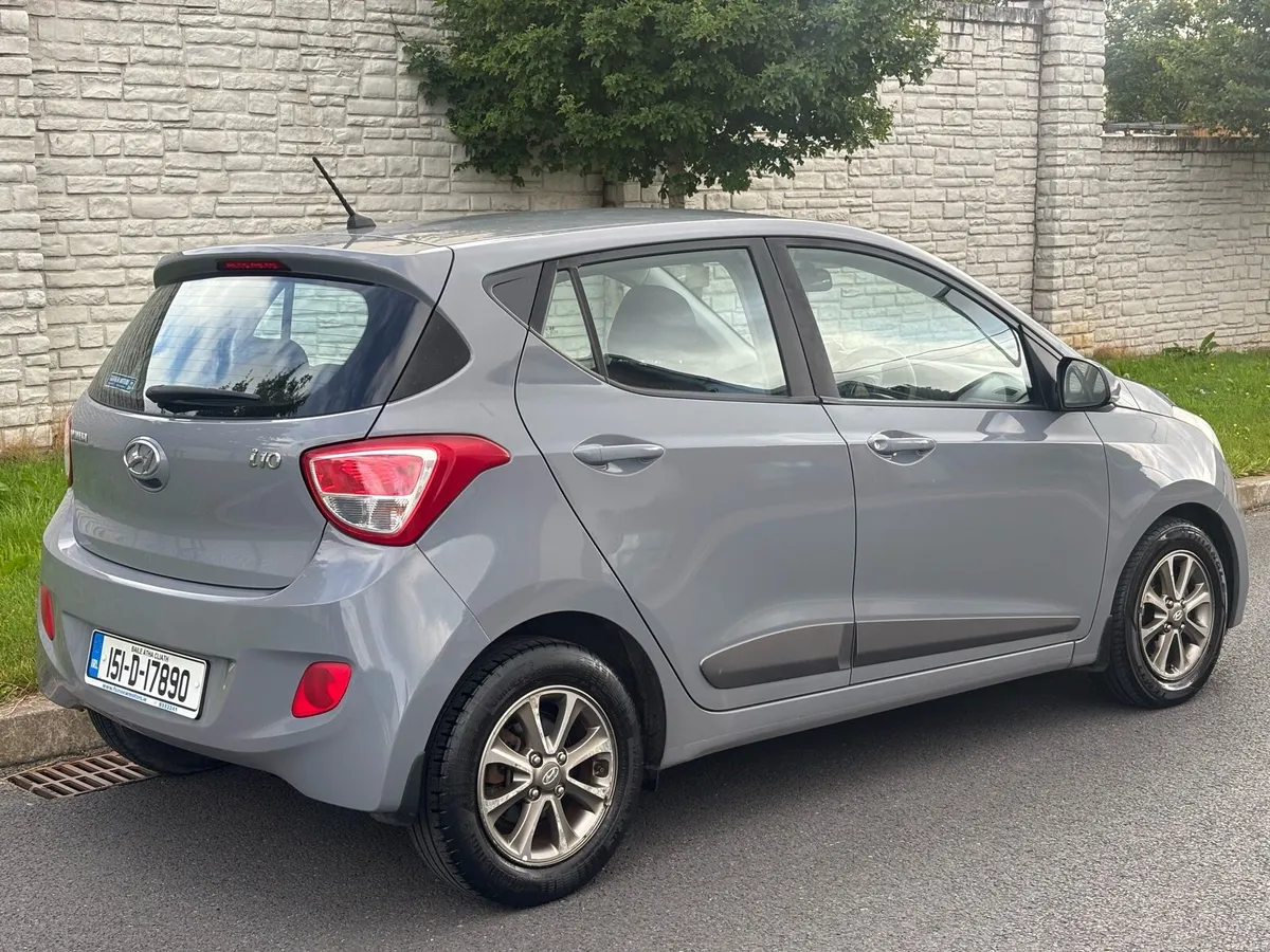 151 Hyundai i10 Deluxe 1.0 Petrol 5dr - Image 4