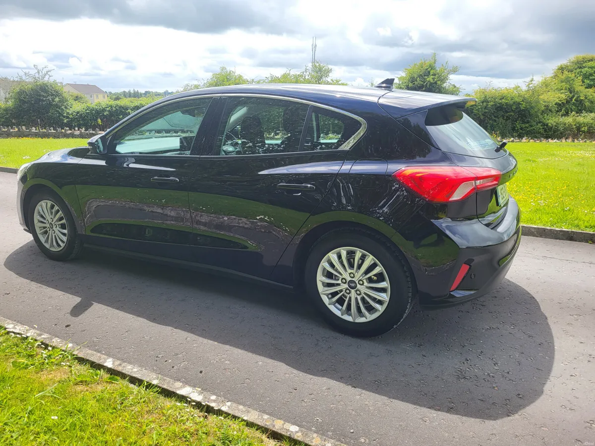 Ford Focus .1.5 Diesel  Titanium . - Image 4