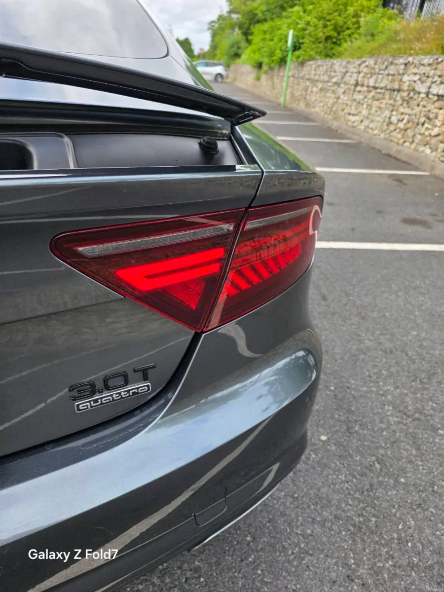 2015 Audi A7 S-Line Quattro - Image 4