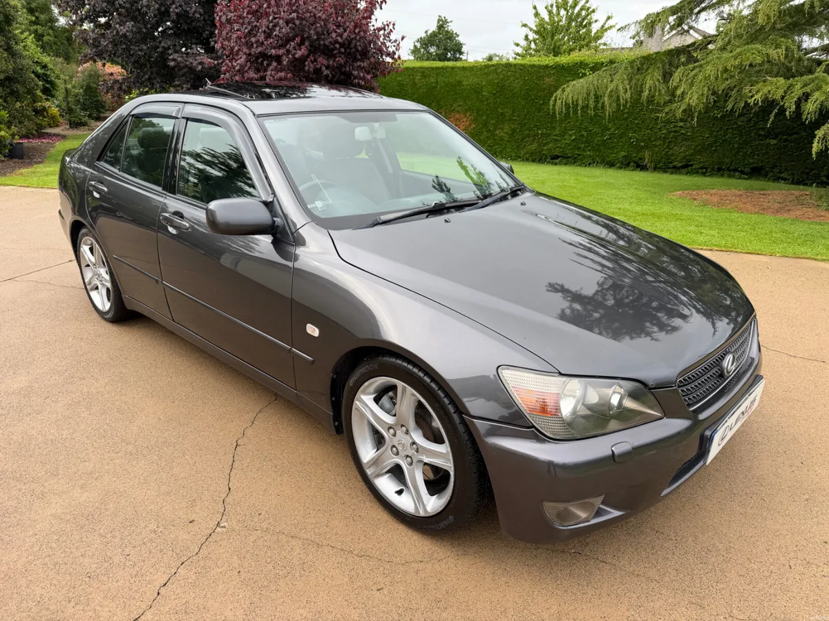 2004 LEXUS IS200 SE | BLACK LEATHER | EXTRAS - Image 3