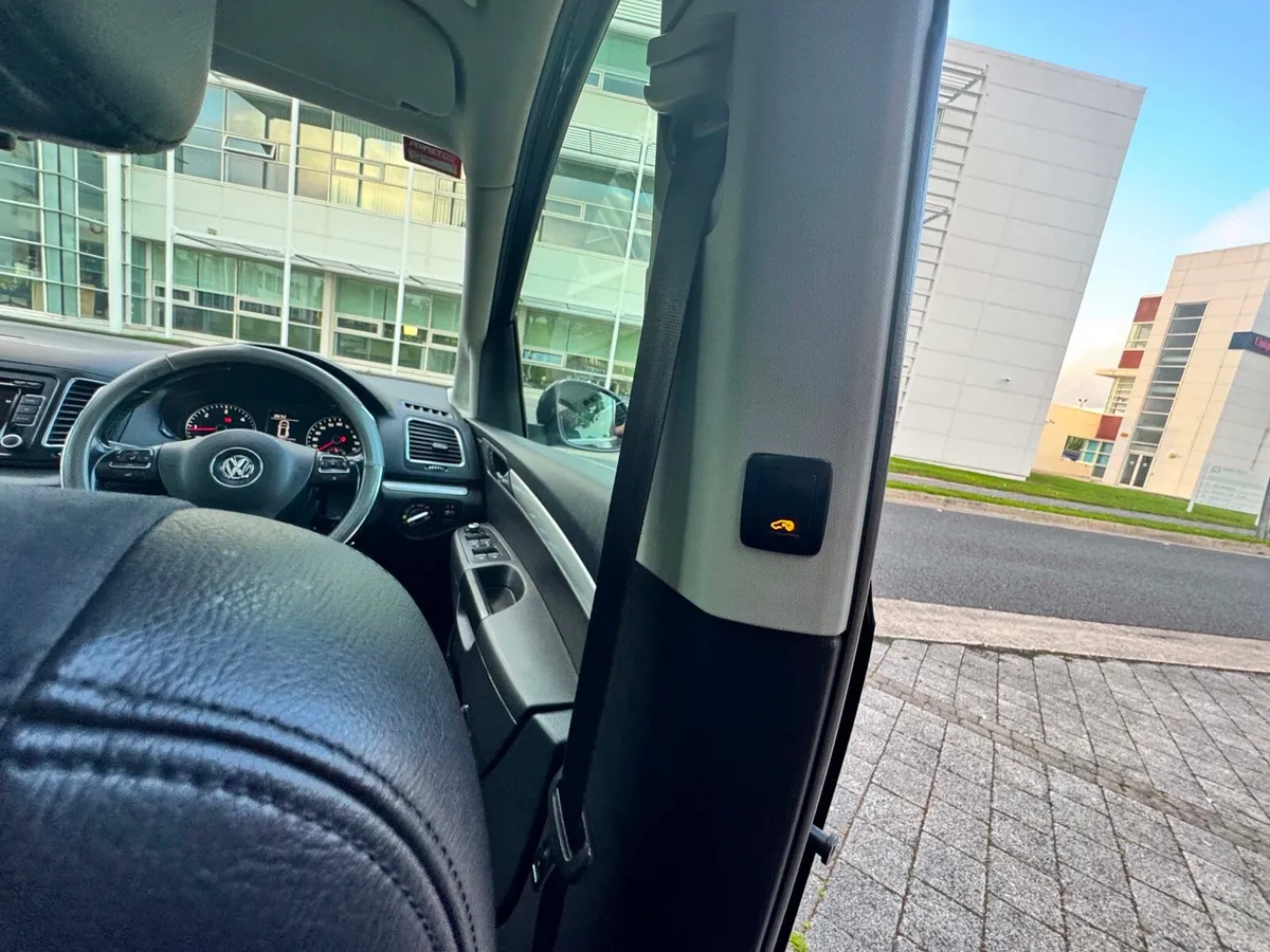 VwSharan 7 Seater 2.0TDI Fully Loaded - Image 5