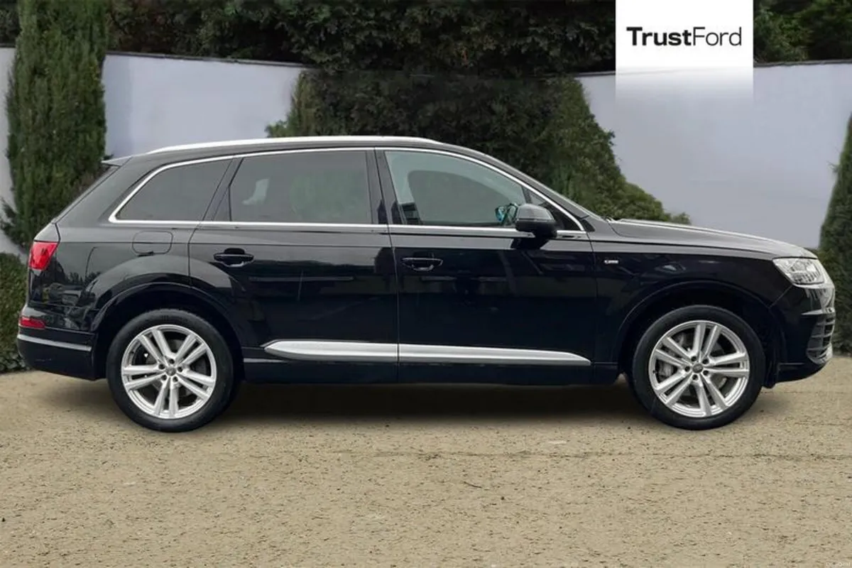 Audi Q7 S Line - Image 3