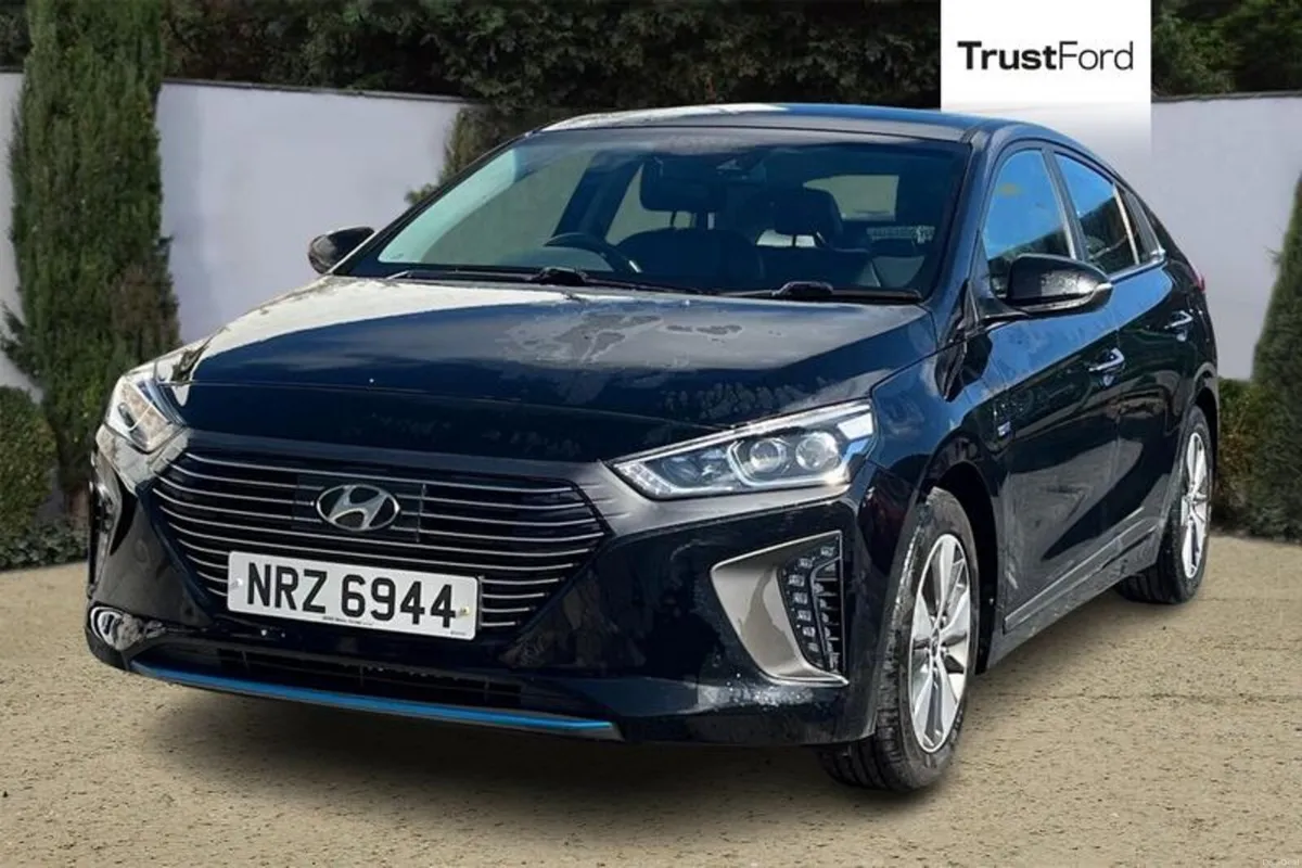 Hyundai IONIQ Premium SE - Image 5