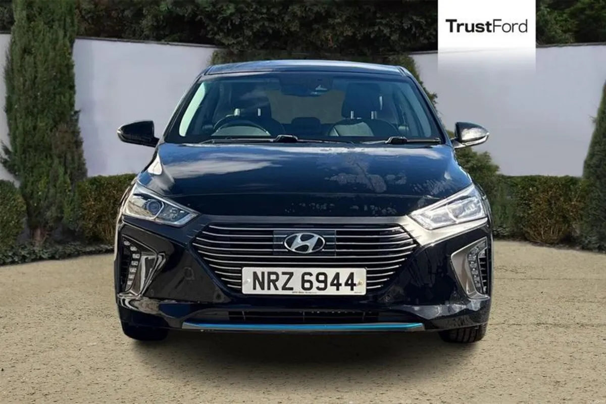 Hyundai IONIQ Premium SE - Image 6