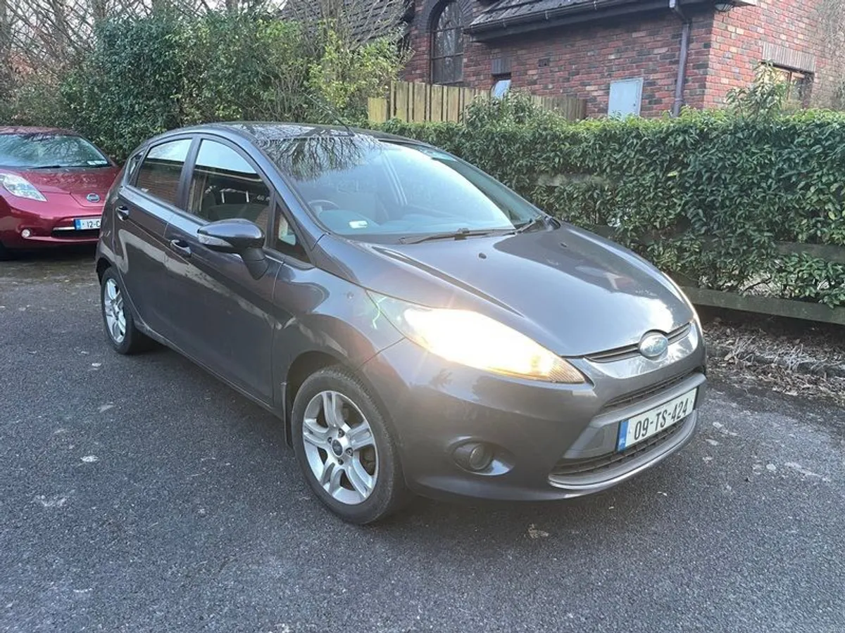 2009 Ford Fiesta - Image 6