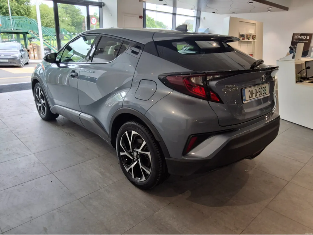 Toyota C-HR 1.8 HYBRID SPORT - Only 46,000 Km - NC - Image 3