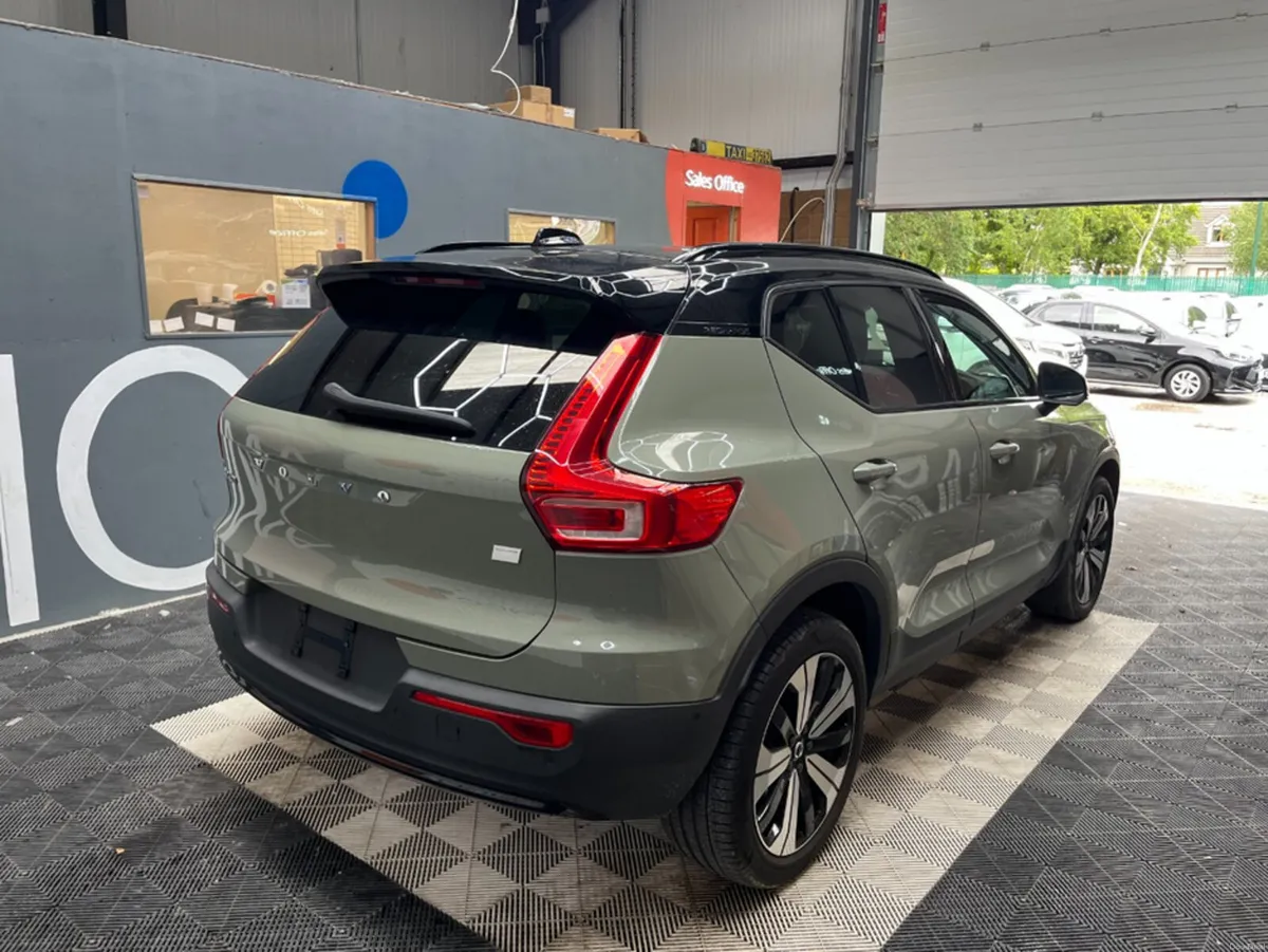 Volvo XC40 2022 VOLVO XC40 RECHARGE PLUS SINGLE MO - Image 2