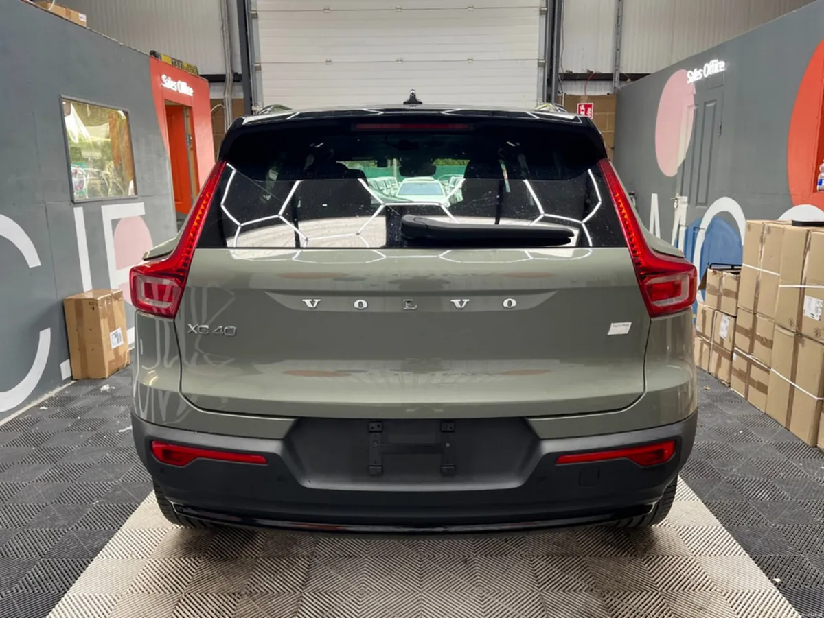 Volvo XC40 2022 VOLVO XC40 RECHARGE PLUS SINGLE MO - Image 3