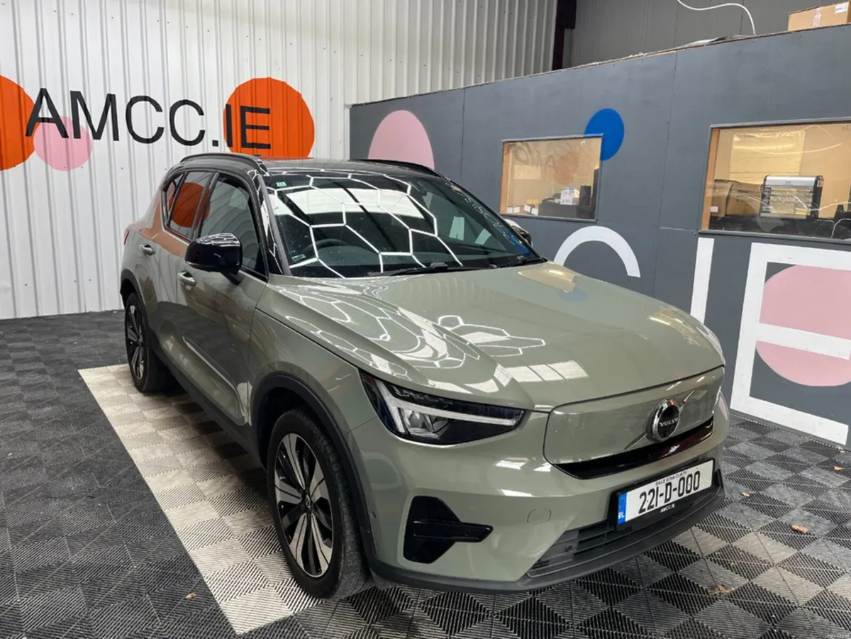 Volvo XC40 2022 VOLVO XC40 RECHARGE PLUS SINGLE MO - Image 1