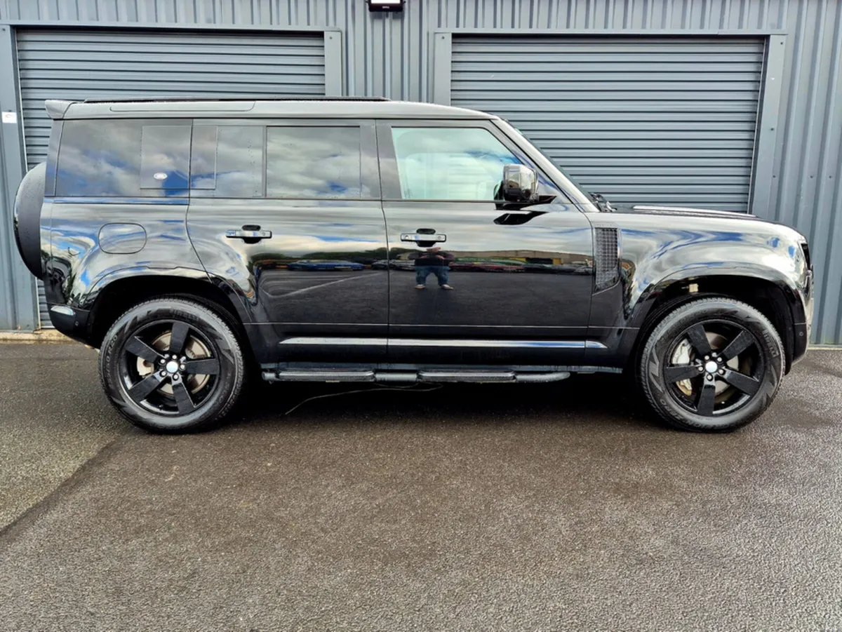 Land Rover Defender 110 2.0 XS ED PHEV404 - Image 4