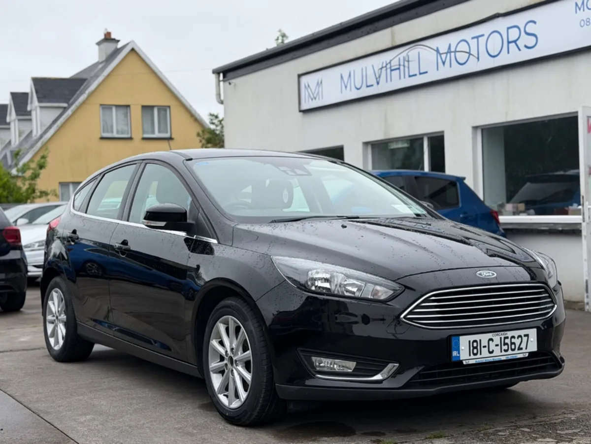 Ford Focus TITANIUM Excellent Condition - Image 3