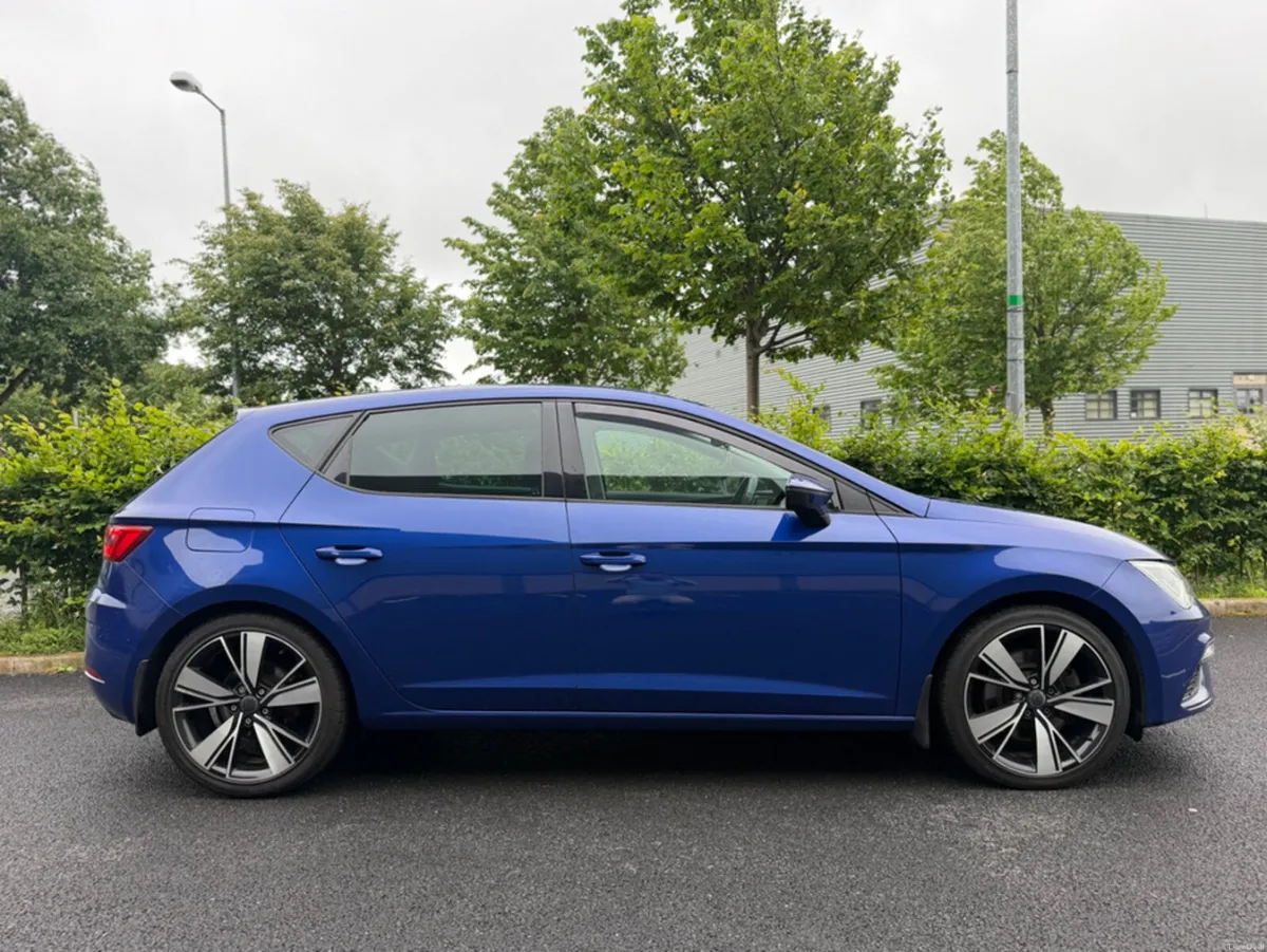 SEAT Leon FR 2.0 TDI  AUTO *FRESH NCT* - Image 6