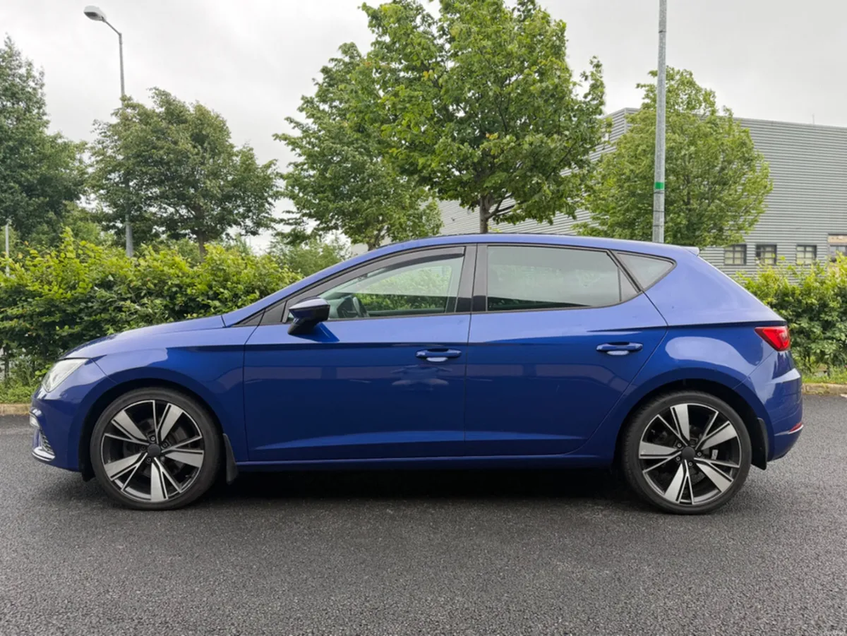 SEAT Leon FR 2.0 TDI  AUTO *FRESH NCT* - Image 2