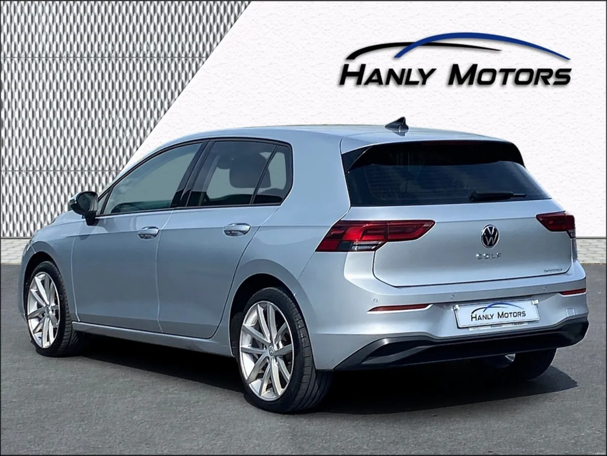 Volkswagen Golf L 2.0 TDI MANUAL 6SPEED FWD 115HP - Image 6