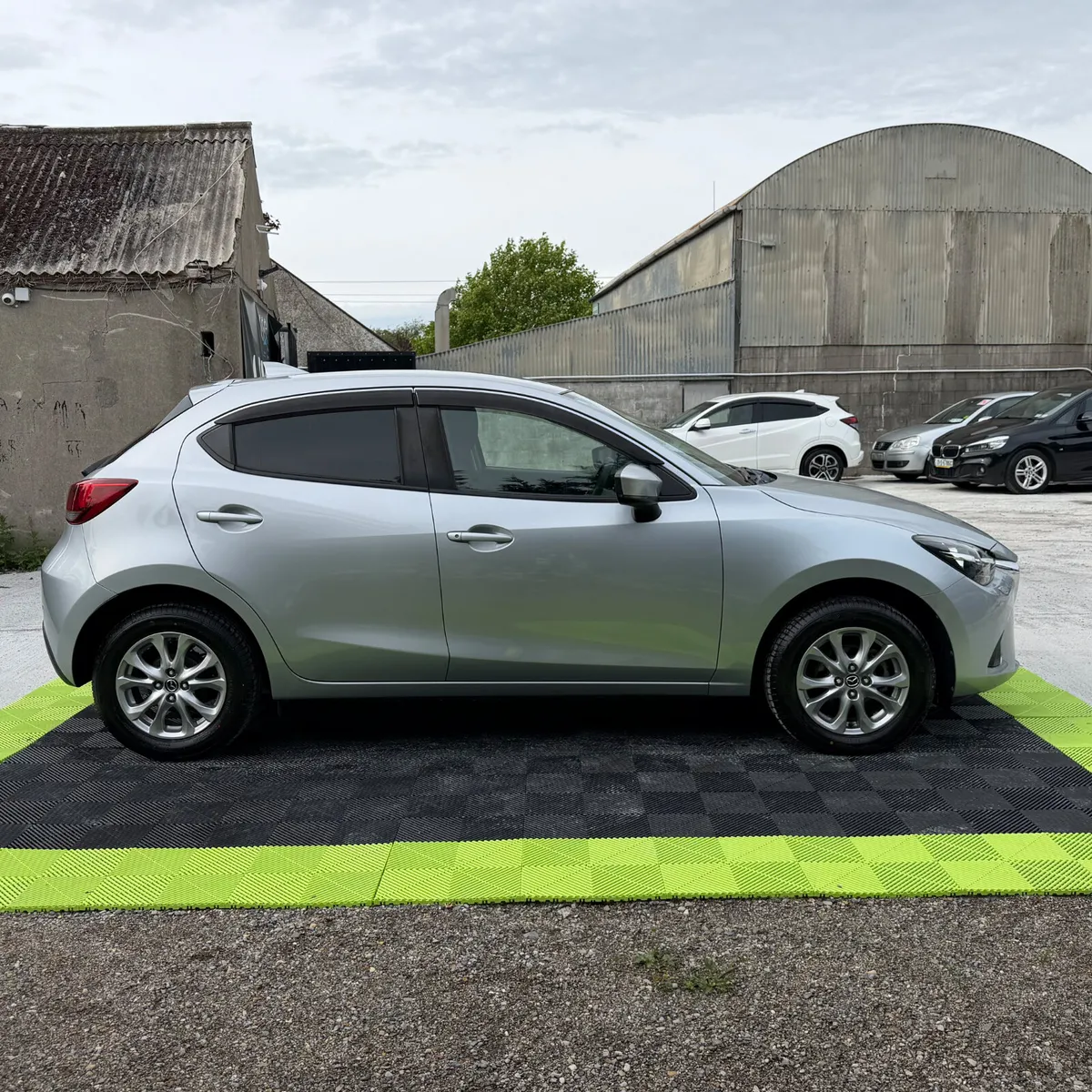 MAZDA DEMIO 2018 LOW MILEAGE - Image 3