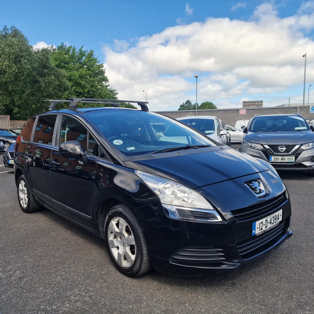 Peugeot 5008 2012 Service history - Image 1