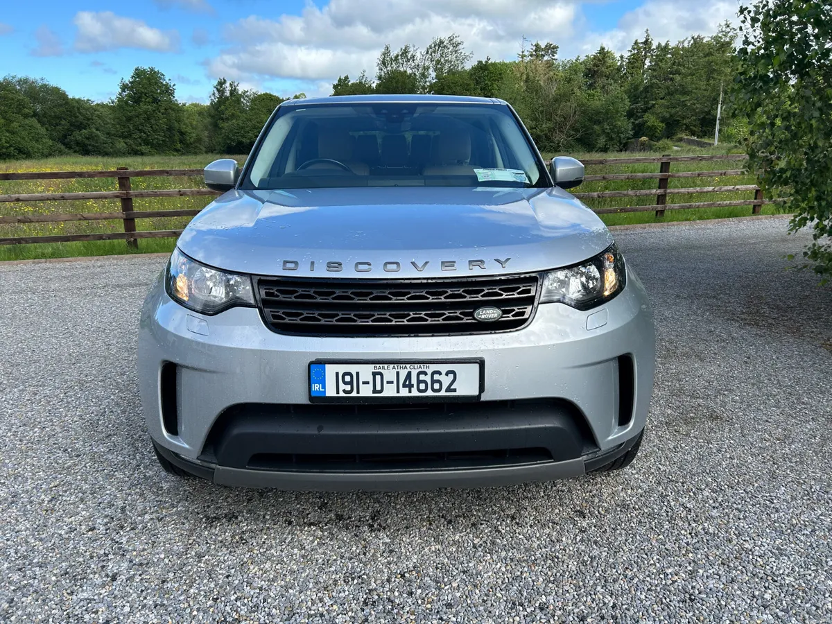 2019 Discovery 5 SD4 7 seater - Image 2