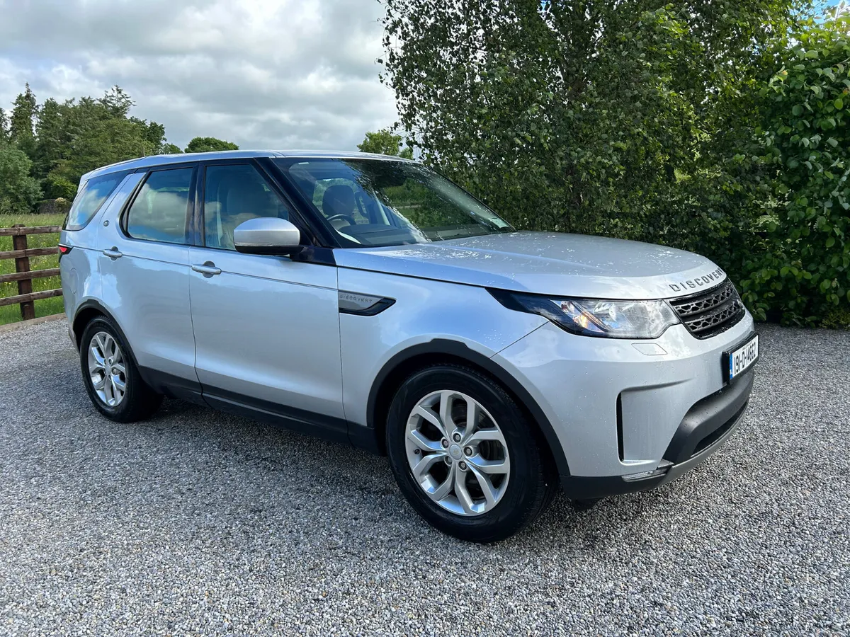 2019 Discovery 5 SD4 7 seater - Image 1