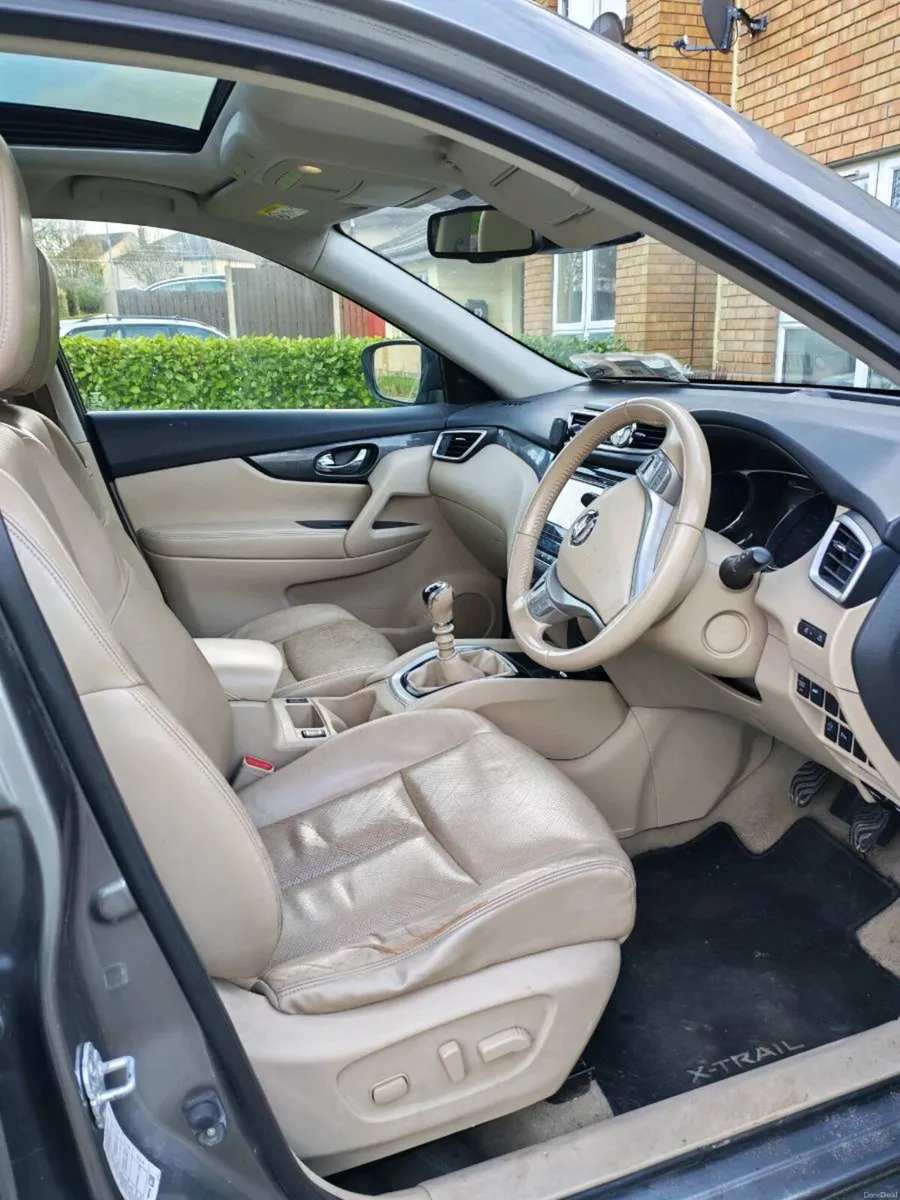Nissan XTrail Pan Roof High Spec 7seater - Image 2