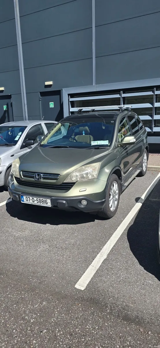 Honda CR-V Automatic - Image 1